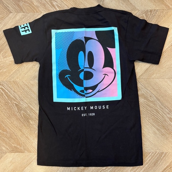 NWOT Black Disney Mickey Mouse Graphic T-Shirt - Picture 4 of 5